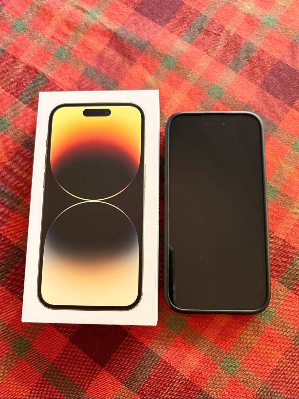 iPhone 14 Pro READ DESCRIPTION